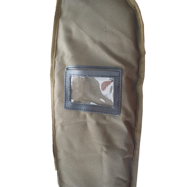 Detail van een naam venster aan de buitenkant van de RCG Rod Pouch DUO 12ft