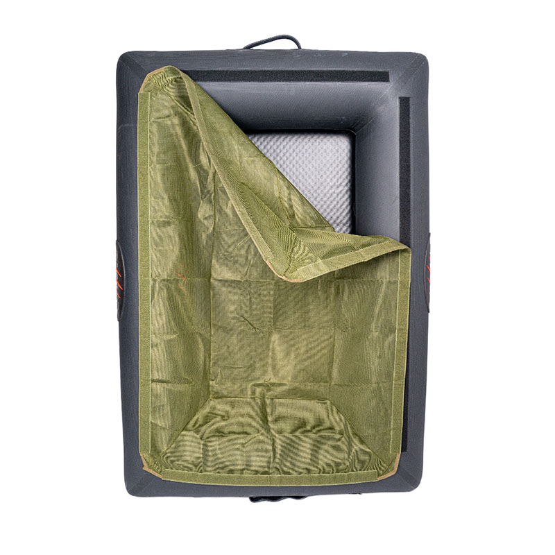 Mesh insert bevestigd op Raptor Onthaakmat XL