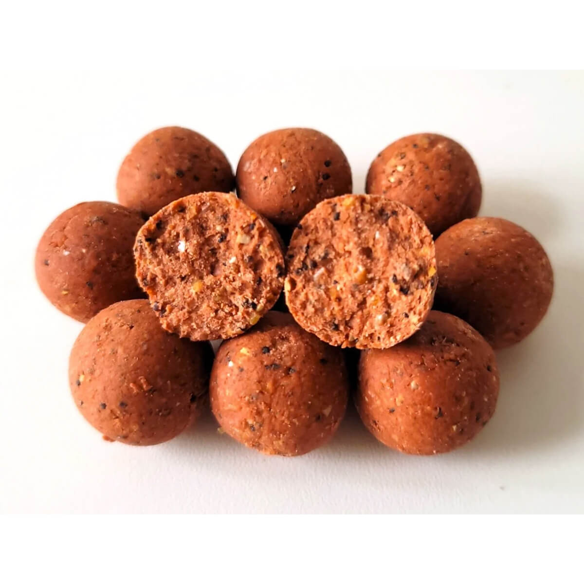 MTC Baits Boilies Shelf Life Strawberry Big Fish 20 mm 1 kg